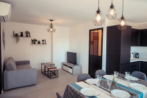 Chic Appart du Port Fréjus Apartment in Fréjus