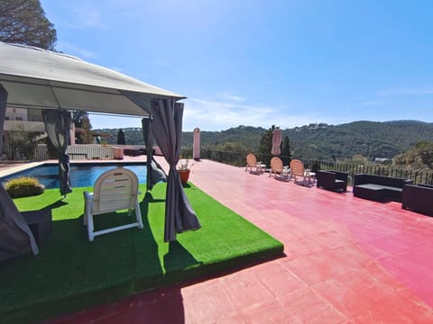 Casa Mayabel - Magnífica villa - Piscina y Jardín Villa in Maresme