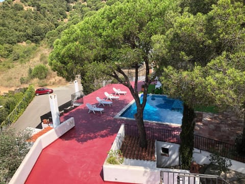 Bird's eye view, Garden view, Mountain view, Pool view, Swimming pool, Quiet street view