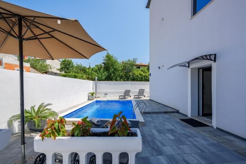 Patio, Garden, Garden view