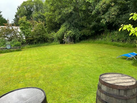 Milkwood Cottage Apartment in Wales