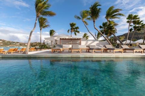 Pool view, Swimming pool, sunbed