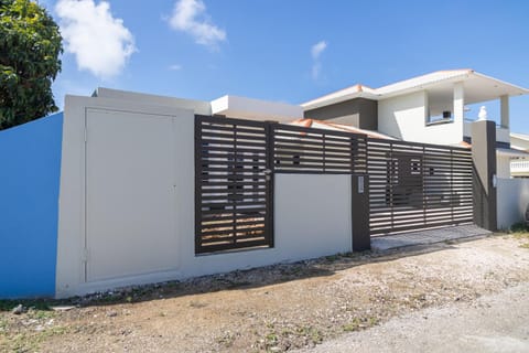 Sunset Heights Curacao Condo in Willemstad