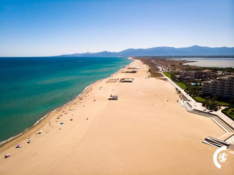 Bird's eye view, Beach