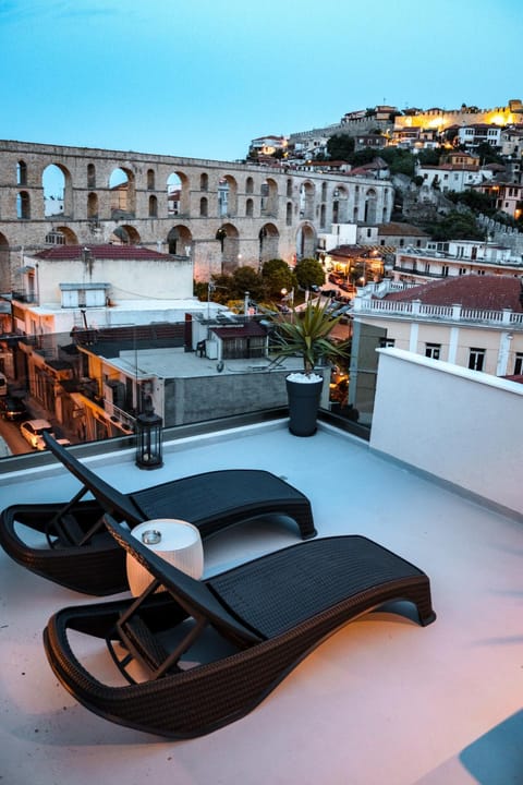 Balcony/Terrace, City view, Street view