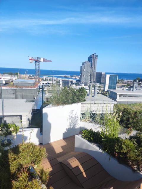 Property building, Day, Neighbourhood, Natural landscape, Balcony/Terrace, City view, Sea view