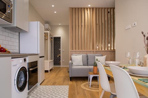 Living room, Seating area, oven, washing machine