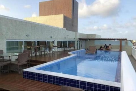 Confortável Flat com piscina de borda infinita na cobertura Apartment hotel in Cabedelo