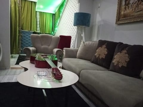 ŞİRİNYER APART OTEL Apartment hotel in Izmir