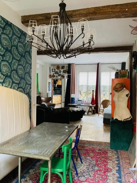 Atelier des Glycines, Troyes Bouchon de Champagne, Sublime site patrimonial Apartment in Troyes