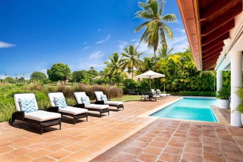 Los Lagos 19- Golf and Lake View 5-Bedroom Villa Villa in La Romana
