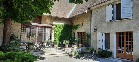 Patio, Spring, Garden, Dining area