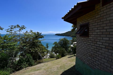 BANGALÔ CASA GRANDE - EXCLUSIVIDADE, CONFORTO E PRIVACIDADE. House in Porto Belo