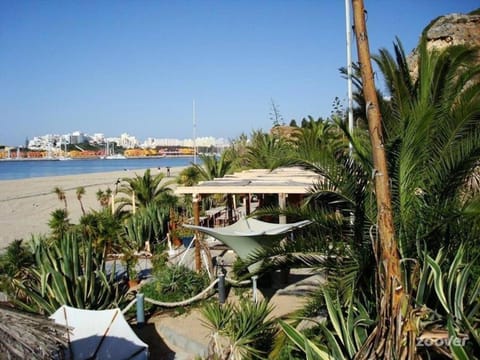 Waterfront big terrace hot tub & 200 m to beach Casa in Ferragudo