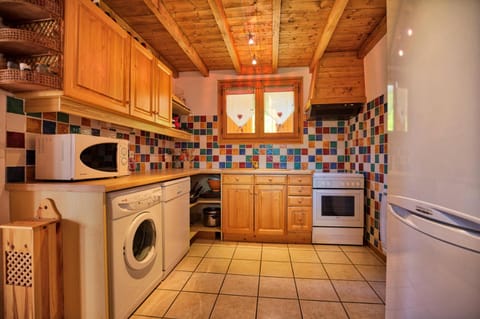 Chalet De Cassiopee - Demi chalet dans un cadre exceptionnel a côté des pistes MAE-2944 Chalet in Notre-Dame-de-Bellecombe