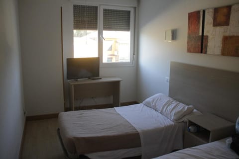 HOSTAL FRANCISCO SALINAS Bed and Breakfast in Burgos