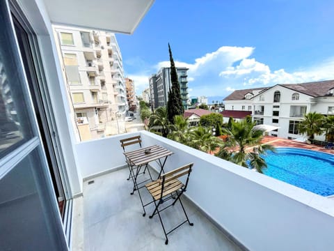 Day, View (from property/room), Balcony/Terrace, Pool view