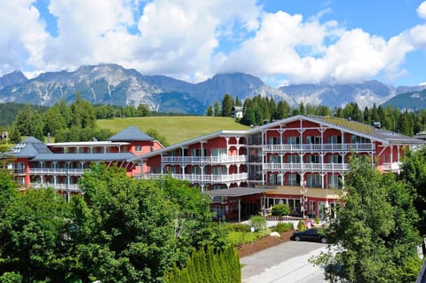 Das Hotel Eden - Das Aktiv- & Wohlfühlhotel in Tirol auf 1200m Höhe Hotel in Seefeld