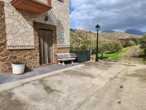 Property building, Spring, Day, Neighbourhood, Natural landscape, Mountain view