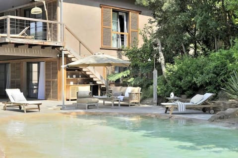 Villa Niel - accès direct mer et piscine chauffée Villa in Hyères