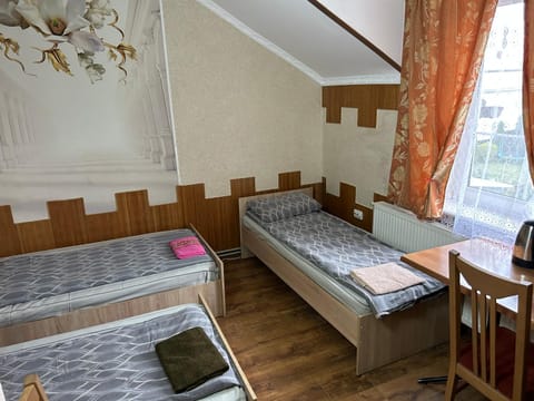 Готель Максим Hostel in Lviv Oblast