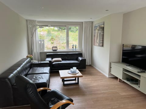 Deltageul 39 Noordzeepark - ruim en rustig gelegen vakantiehuis nabij strand - geen verhuur aan bedrijven House in Ouddorp