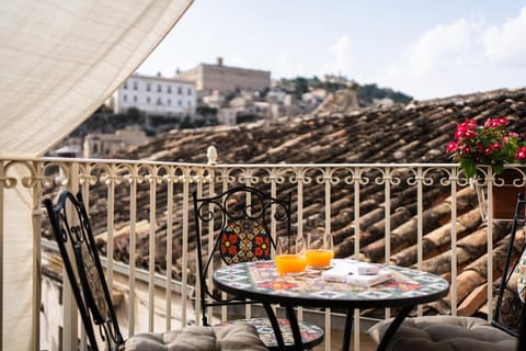 Property building, Summer, Balcony/Terrace, City view, Sunset