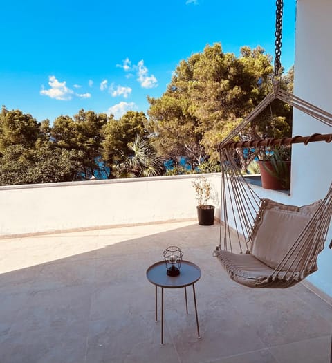 Lazaneo Seafront Apartments, Jelsa Hvar Apartment in Vrboska