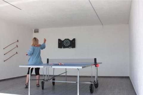 Game Room, Table tennis