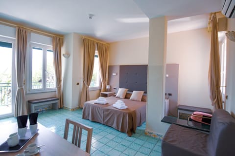 Balcony/Terrace, Photo of the whole room, Sea view, Sea view