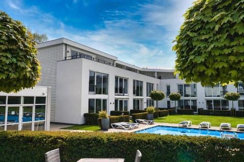 Property building, Garden, Garden view, Pool view