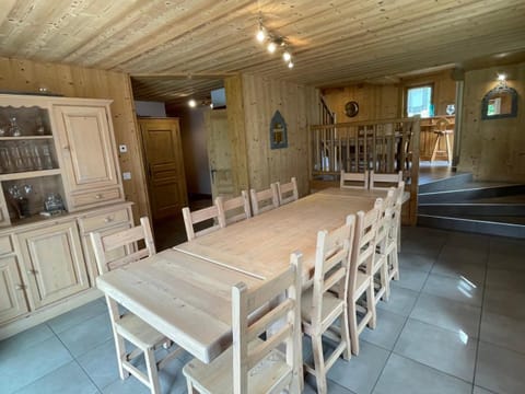 Chalet familial avec salle de jeux, parking et WiFi - FR-1-629-1 Chalet in Samoëns