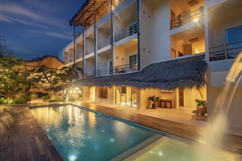 Pool view, Swimming pool