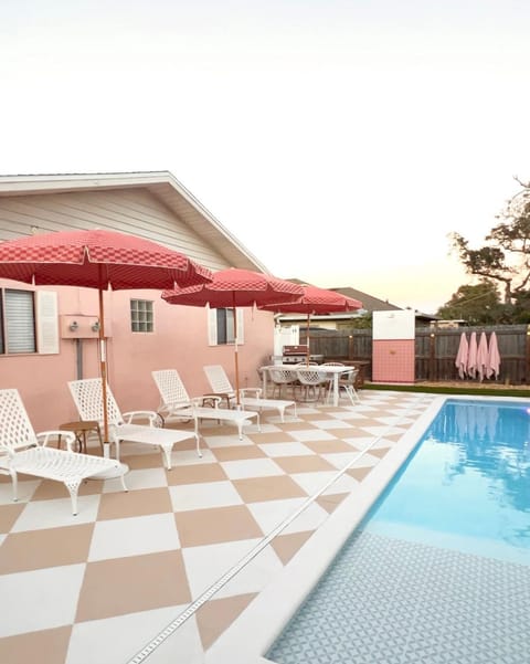 Luxury Villa 3 Blocks from the Beach with Pool a Fire Pit and Outdoor Oasis Villa in Cape Canaveral