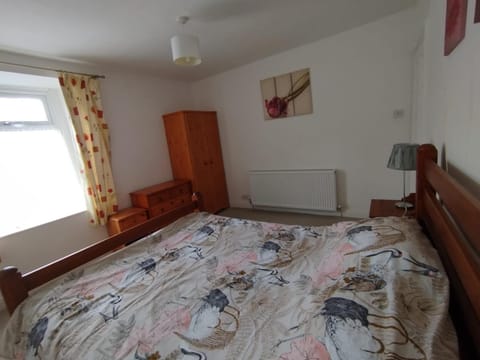 Cosy end terrace House in Lancaster