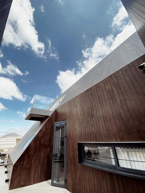 Property building, Day, View (from property/room), Balcony/Terrace