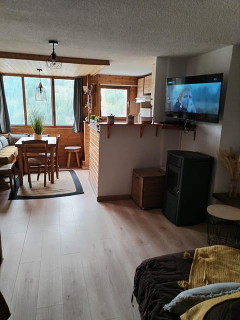 Appartement 8 couchages 45 m2 tout confort à la foux d'allos Condo in Allos