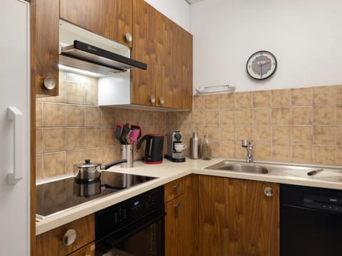 Apartment Allod Park Haus B 202 by Interhome Apartment in Davos