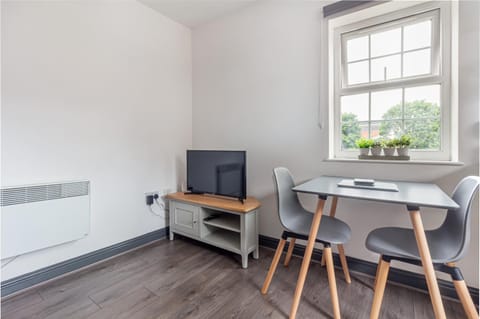 TV and multimedia, Dining area