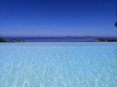 Pool view, Sea view, Swimming pool