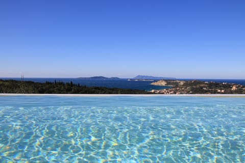 Pool view, Sea view, Swimming pool