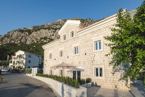 Hotel Palazzo del Mare - Essenza Hotel in Dobrota