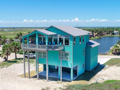 License To Chill GW105 House in Port Aransas