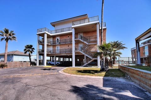 Channelview 211 House in Port Aransas