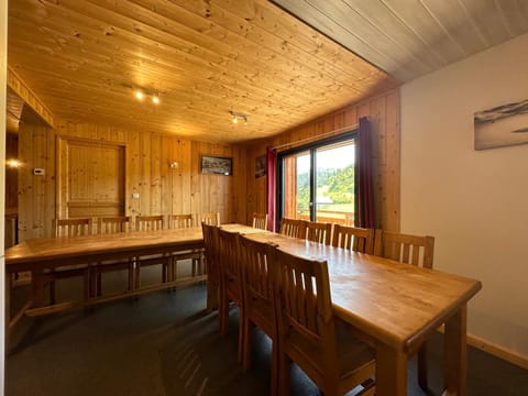 Grand appart cosy sur les pistes à Samoëns - 5 chambres, balcon, animaux admis - FR-1-624-8 Apartment in Morillon