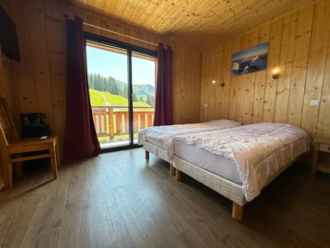 Grand appart cosy sur les pistes à Samoëns - 5 chambres, balcon, animaux admis - FR-1-624-8 Apartment in Morillon