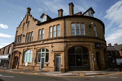 Property building, Nearby landmark, Facade/entrance