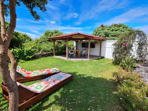 Patio, Garden, Seating area, sunbed