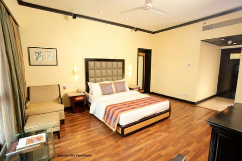 Vivanta Ernakulam, Marine Drive Hotel in Kochi