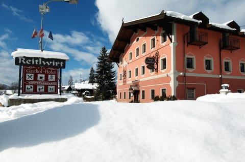 Property building, Winter